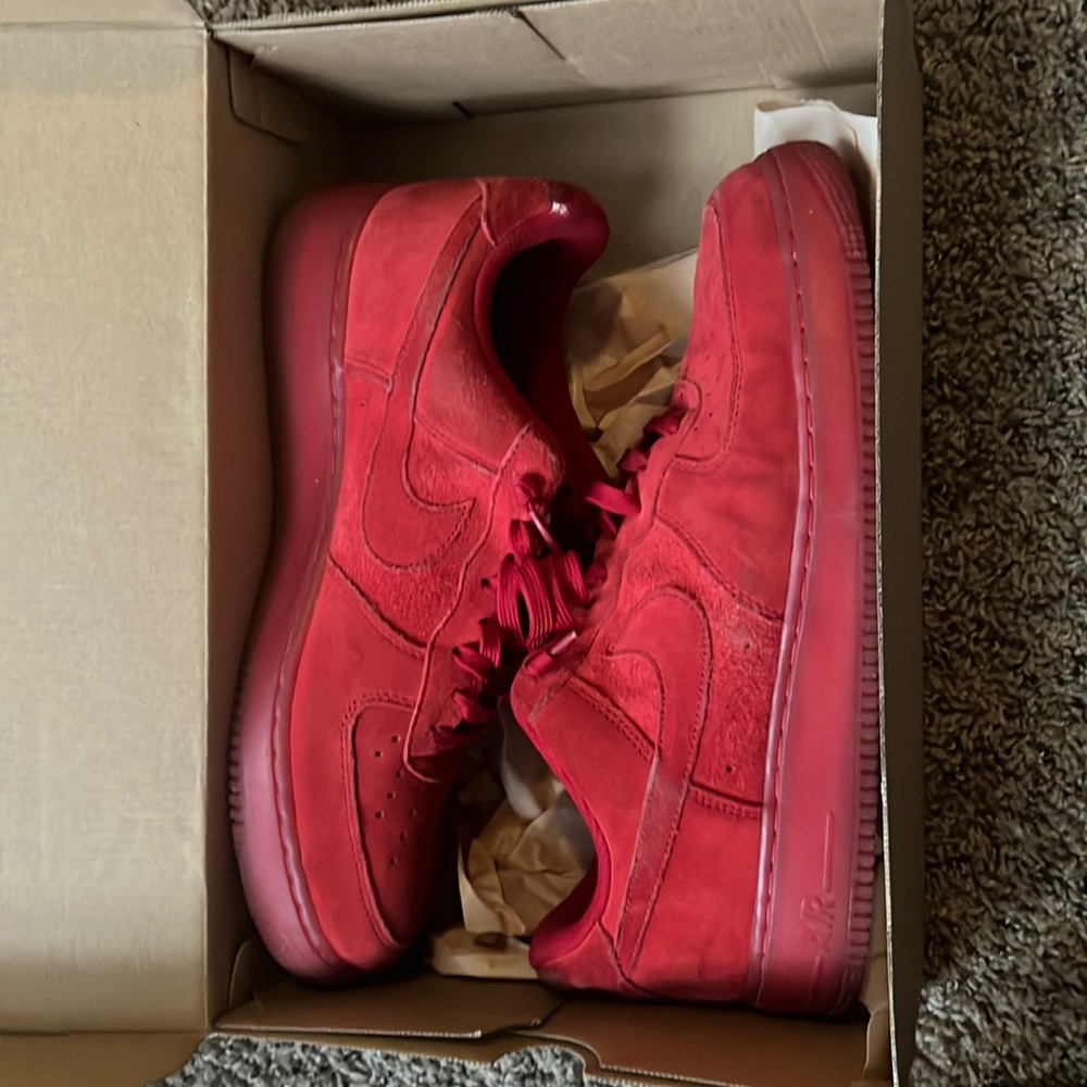 'Red Suede' Nike Air Force 1